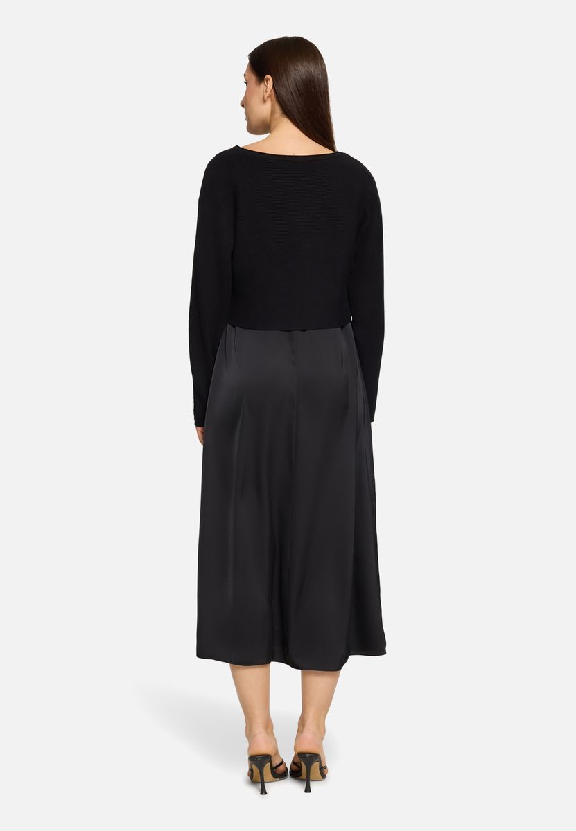 Elegantes Midikleid mit U-Boot-Ausschnitt