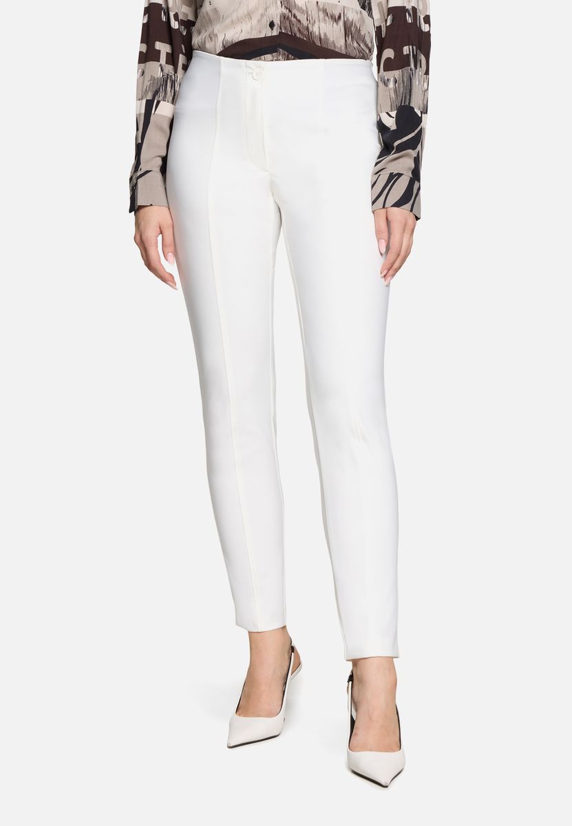 Schlanke Mid-Waist Hose