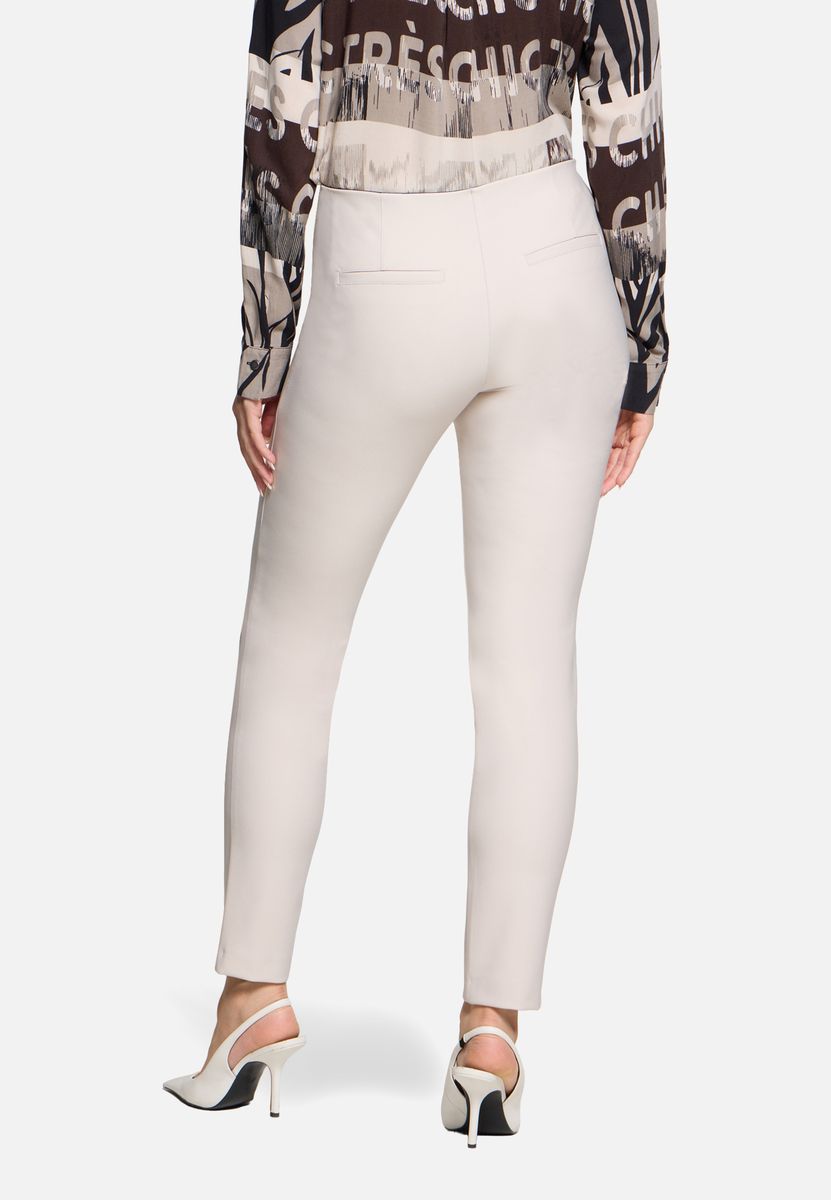 Schlanke Mid-Waist Hose
