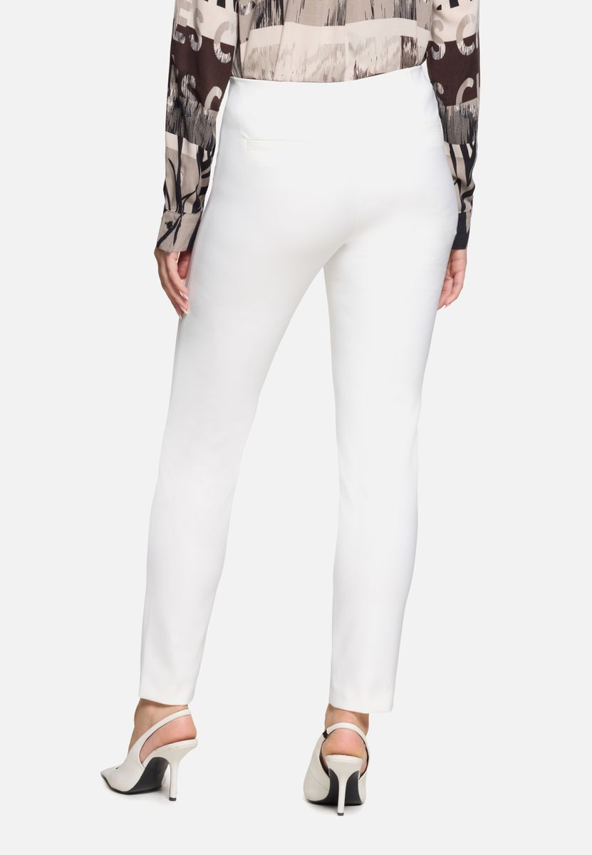 Schlanke Mid-Waist Hose