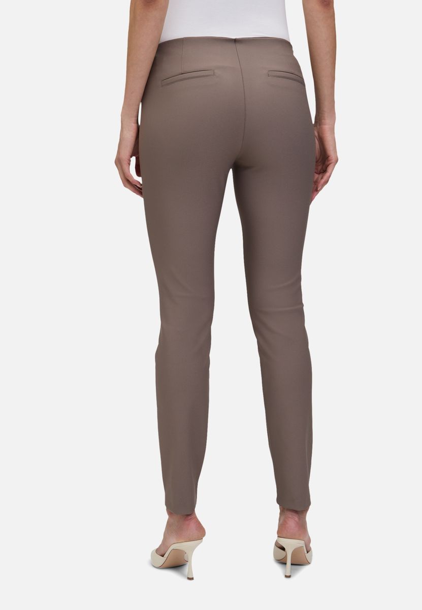 Schlanke Mid-Waist Hose