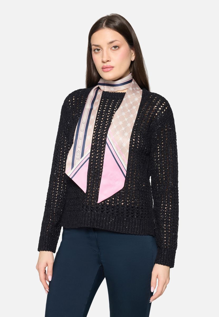 Bedruckter Sommerschal mit Strassdetails