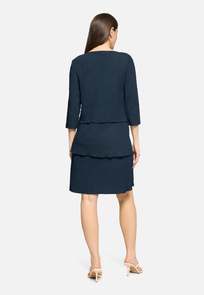 Stufenförmiges Struktur-Strickkleid