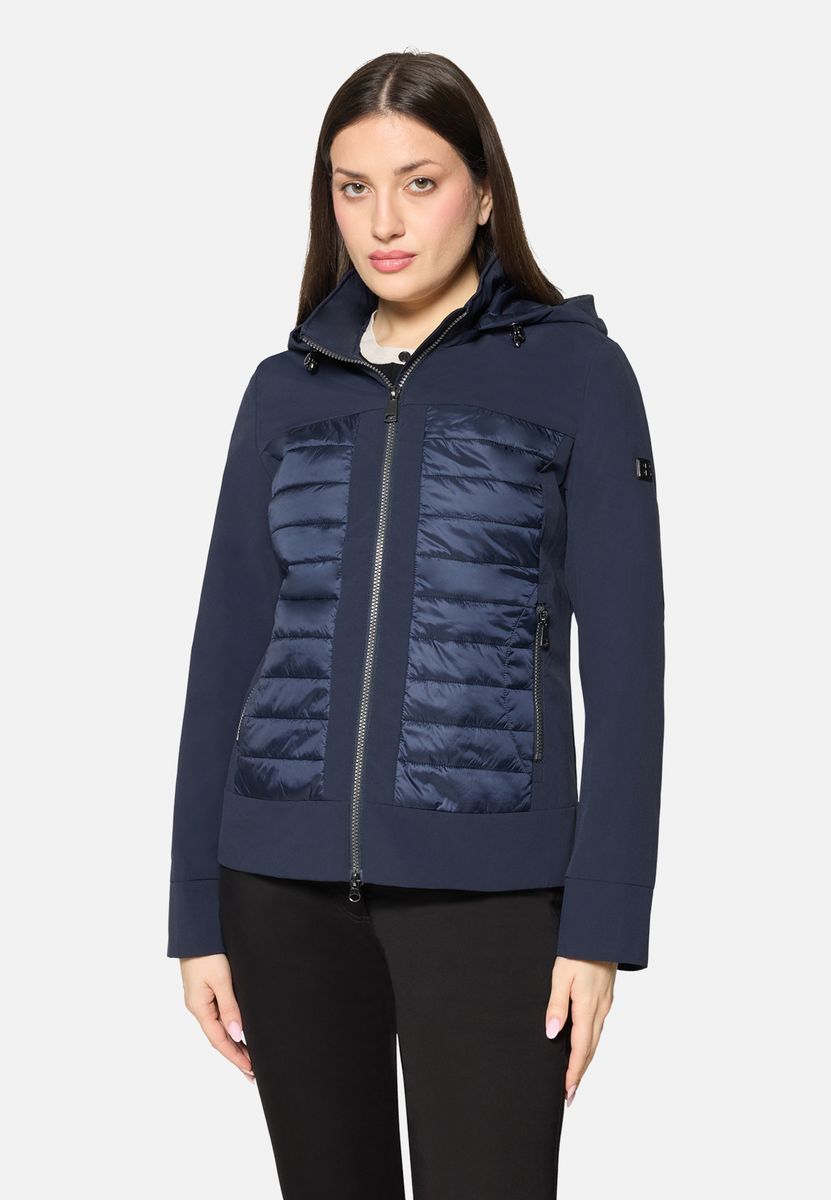 Leichte gesteppte Outdoorjacke mit Rautenmuster