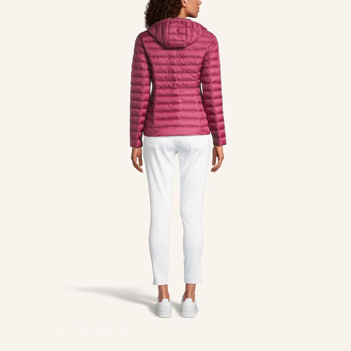 Leichte Daunenjacke mit Kapuze