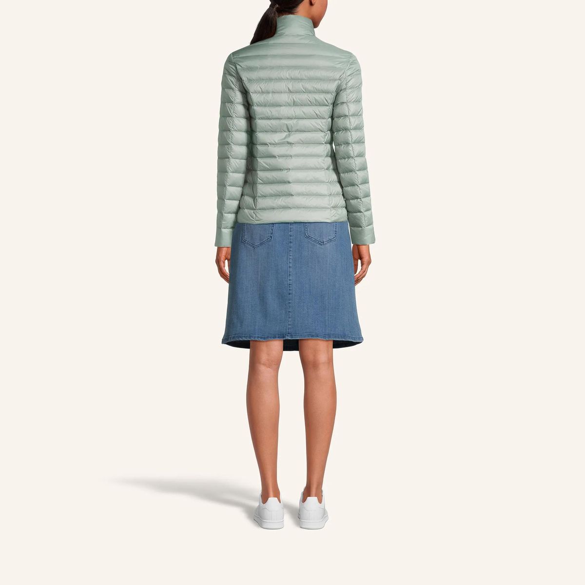 Leichte gesteppte Daunenjacke