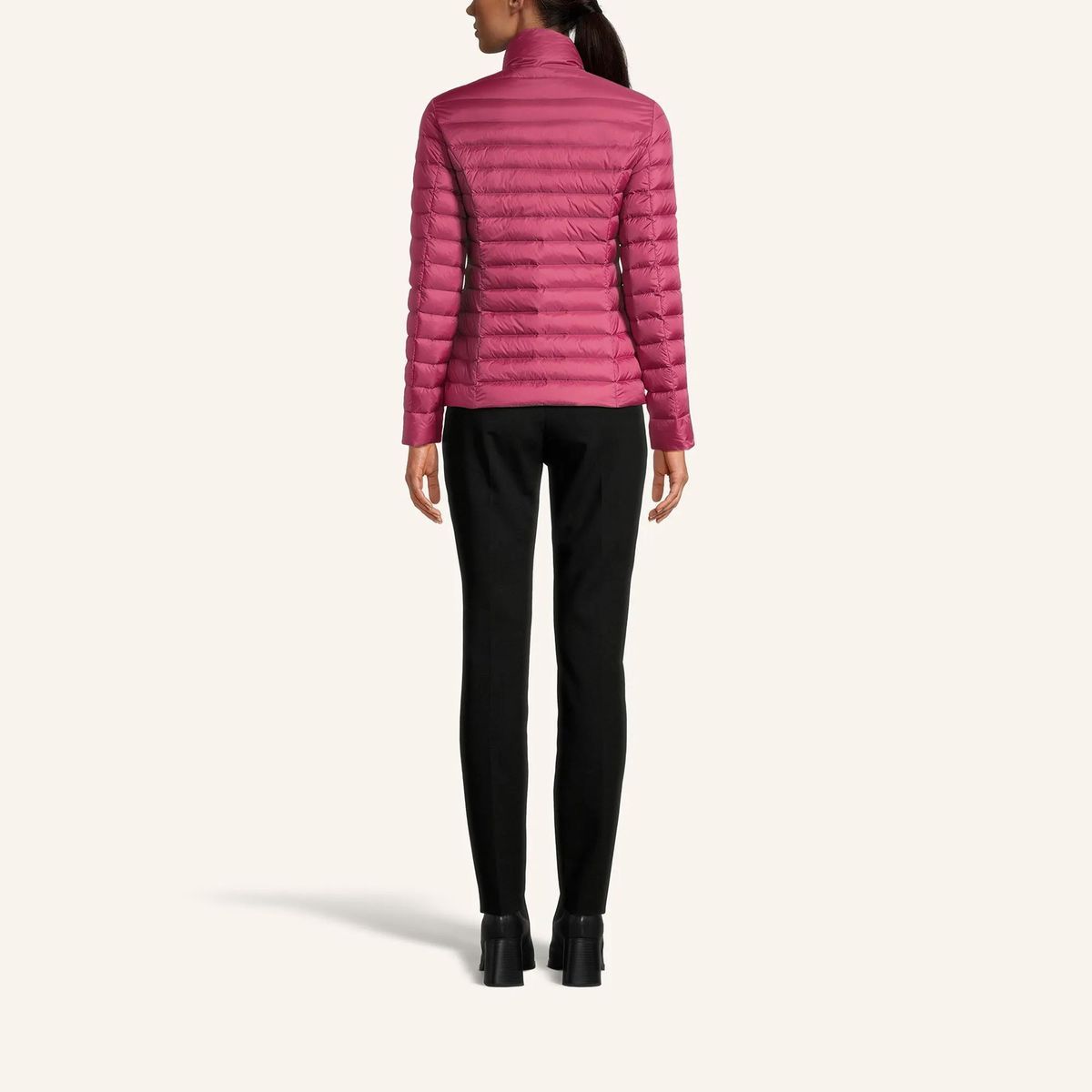 Leichte Steppjacke mit Daunenfüllung