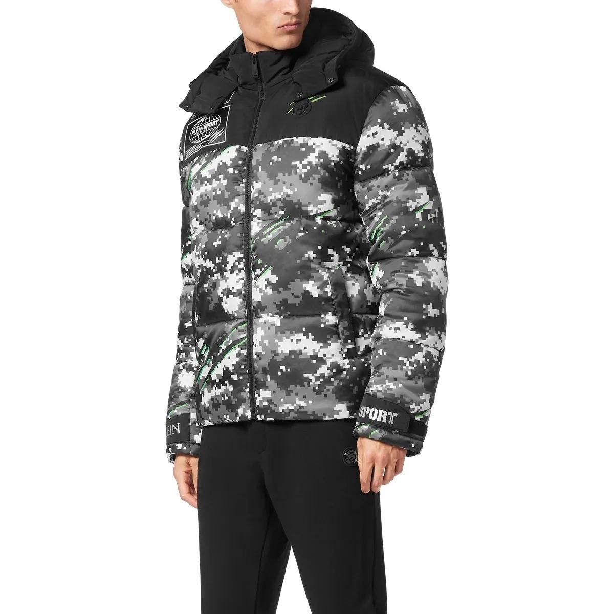 Gepolsterte Winterjacke mit Kapuze und Camouflage-Muster