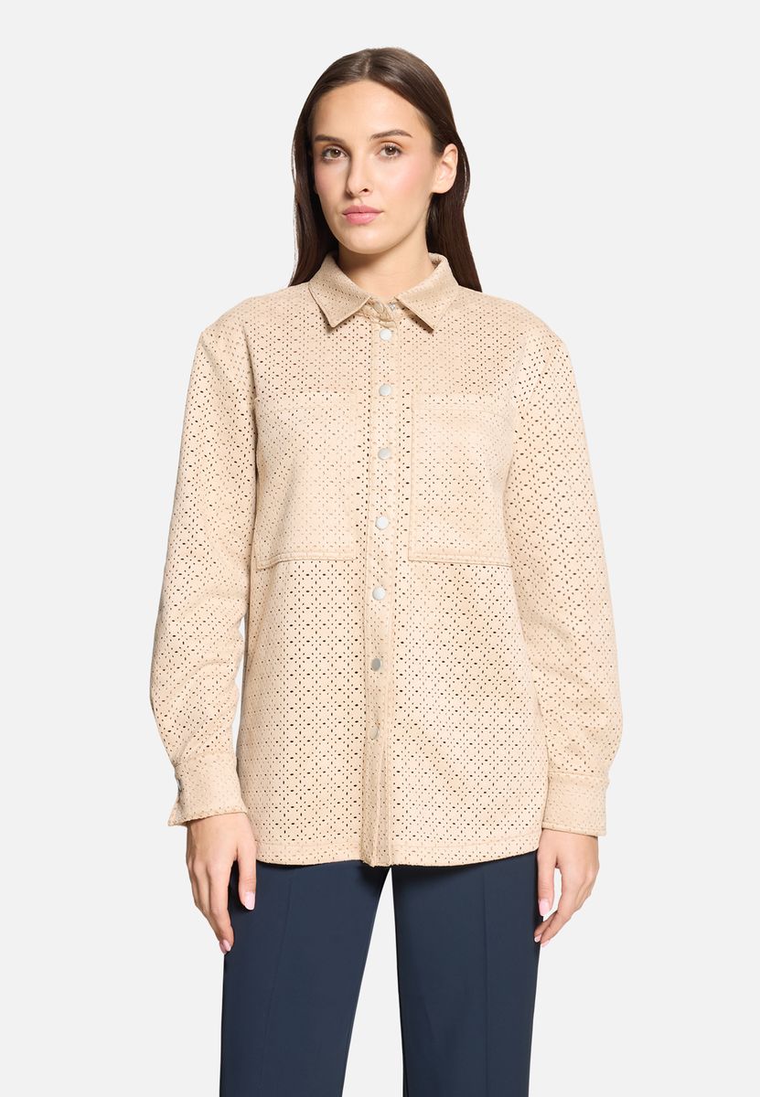 Perforierte Hemdblusenjacke mit Knopfleiste