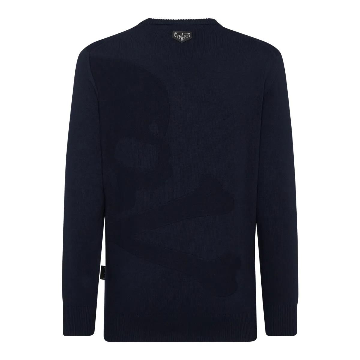 Marineblauer Strickpullover mit Totenkopfmuster