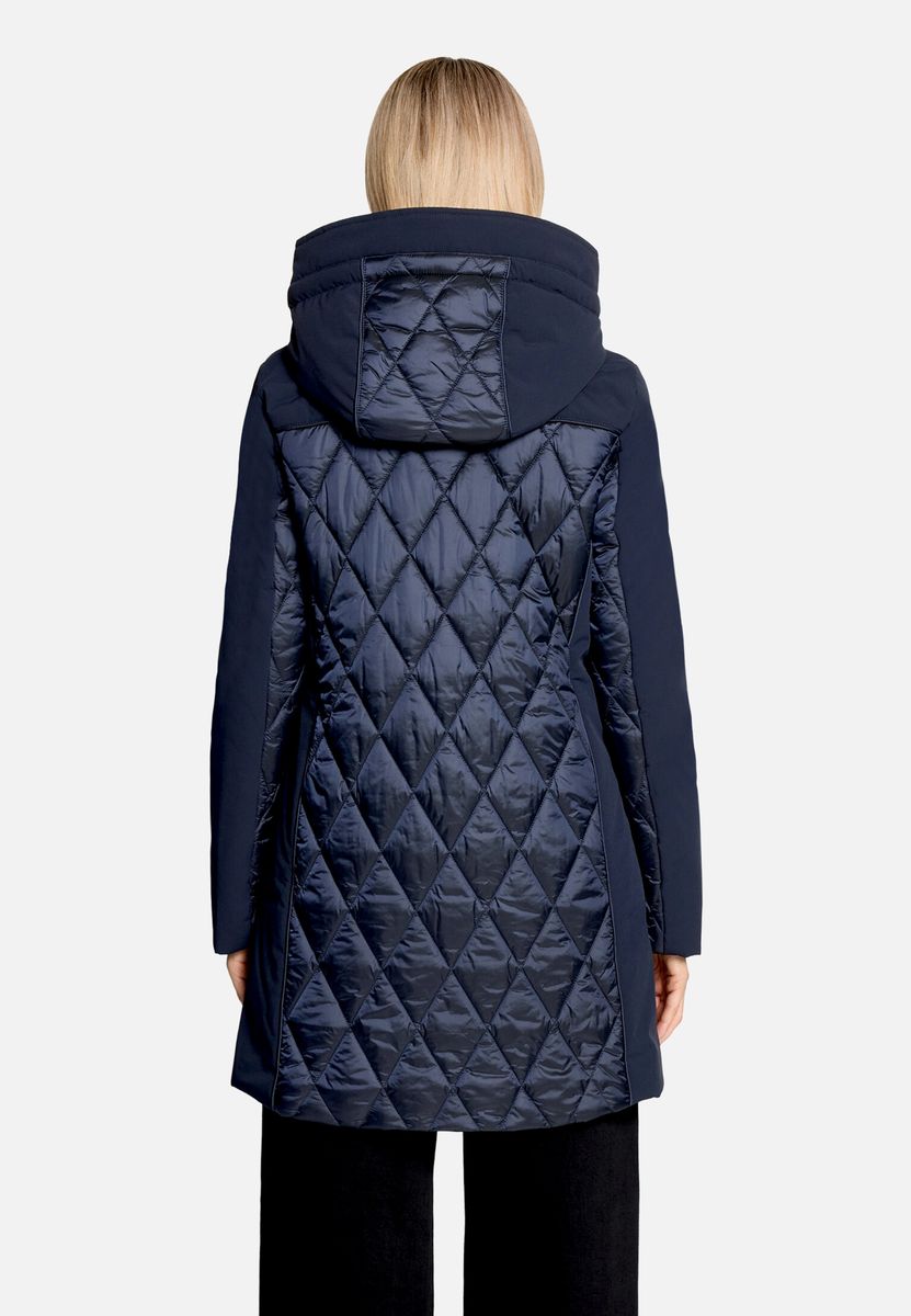 Lässige Outdoorjacke mit Kapuze