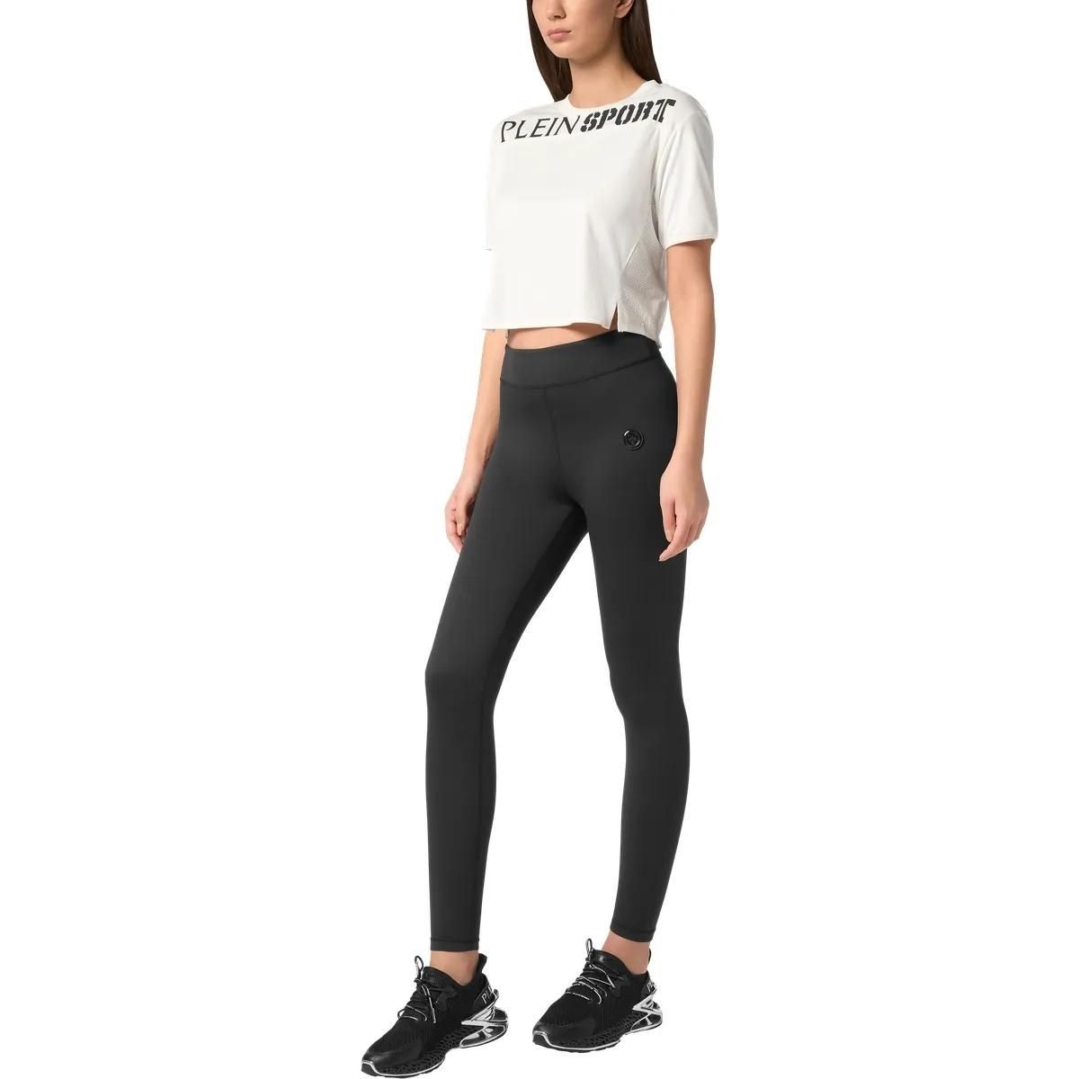 Kurzes Activewear T-Shirt mit Logo