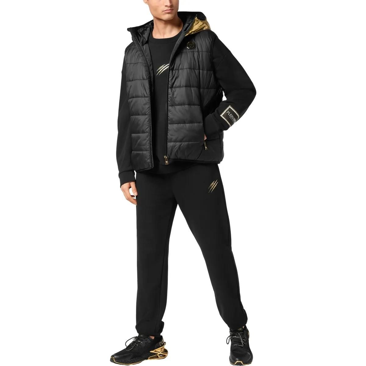 Wattierte Sportweste mit Kapuze