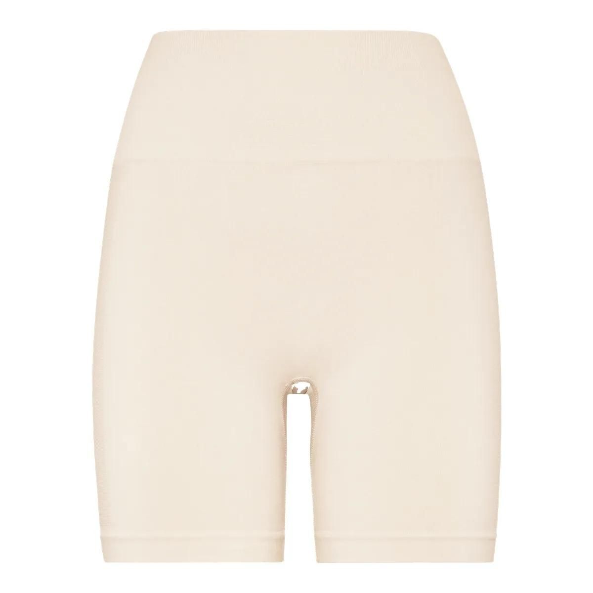 Nahtlose, hochtaillierte Trainingsshorts