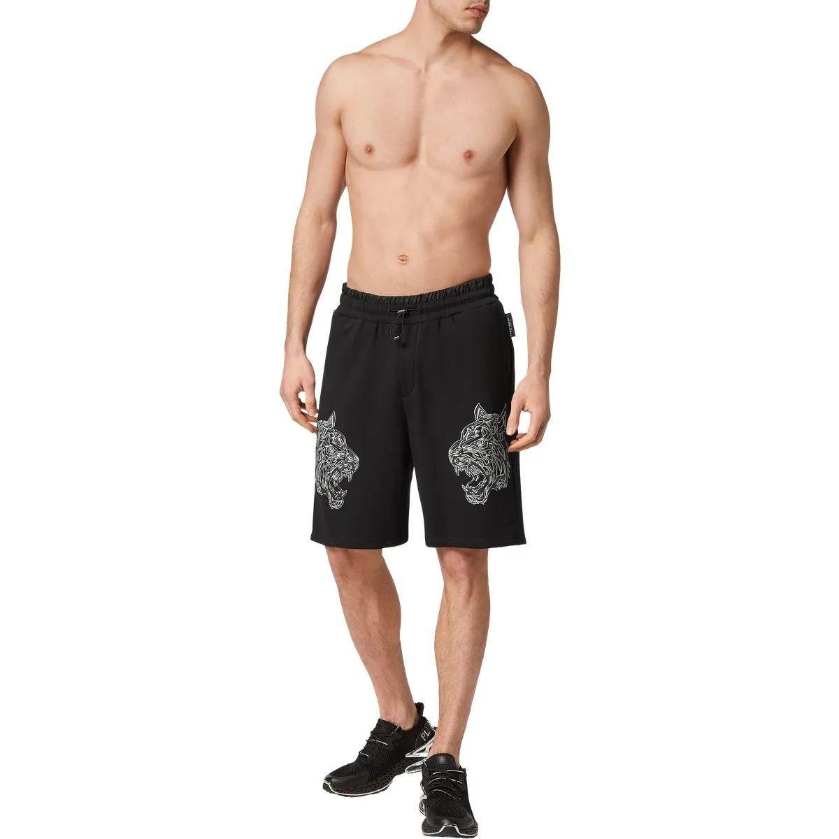 Herren Fleece Shorts mit Tiger-Print, Schwarz