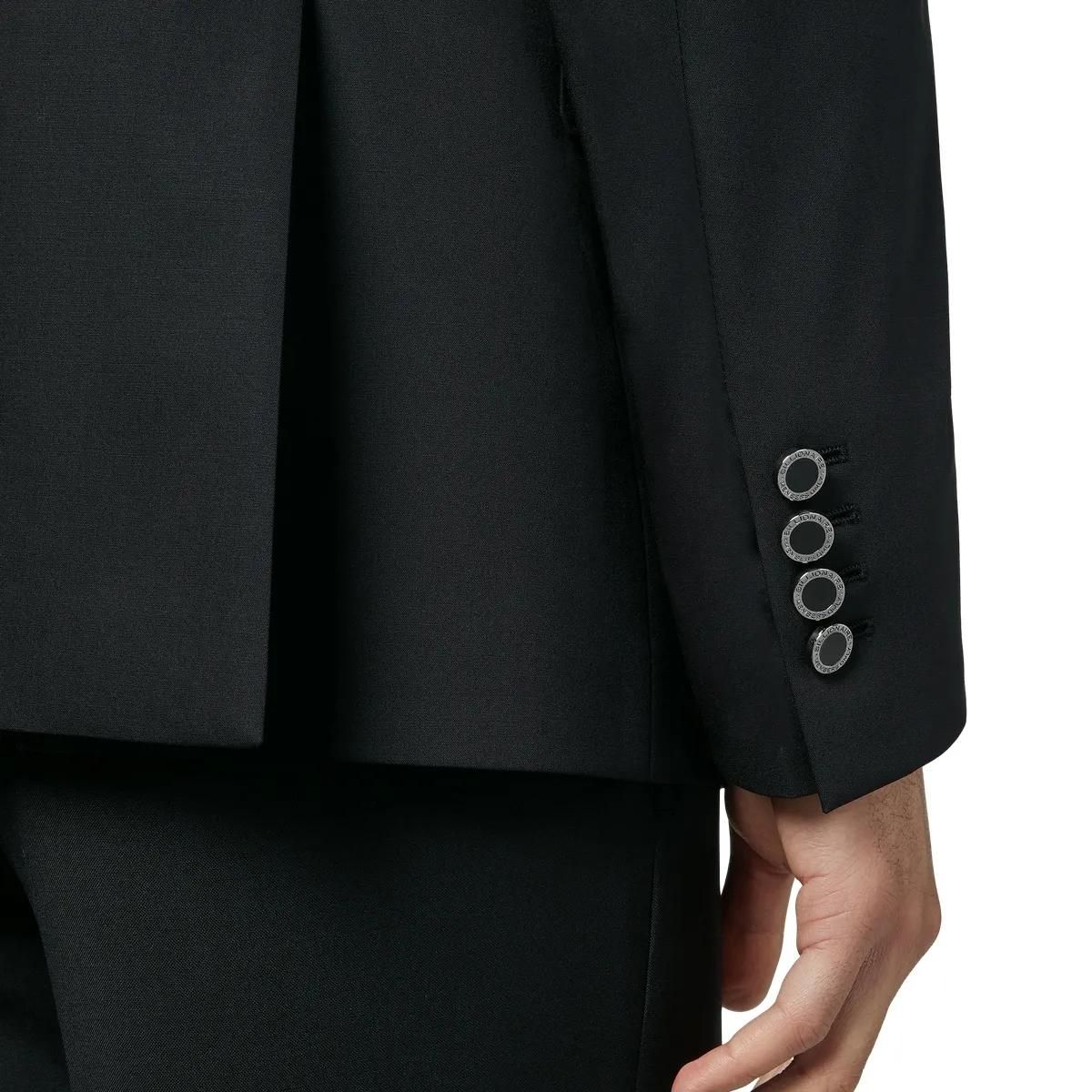 Moderner Wollblazer mit zwei Knöpfen