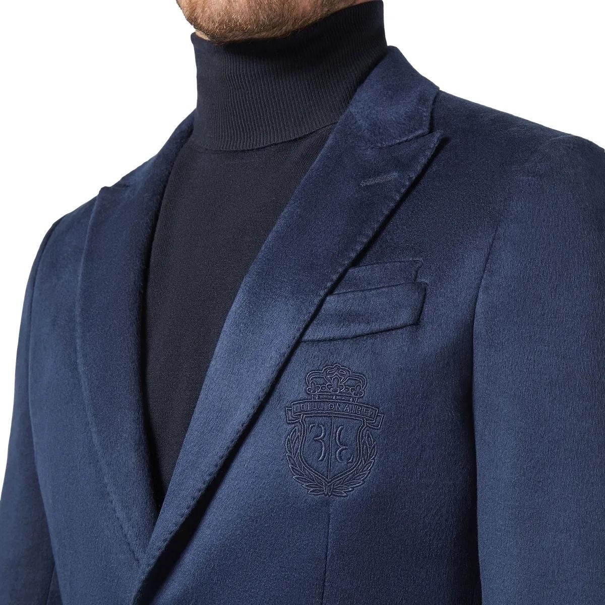 Eleganter Seidenblazer mit zwei Knöpfen