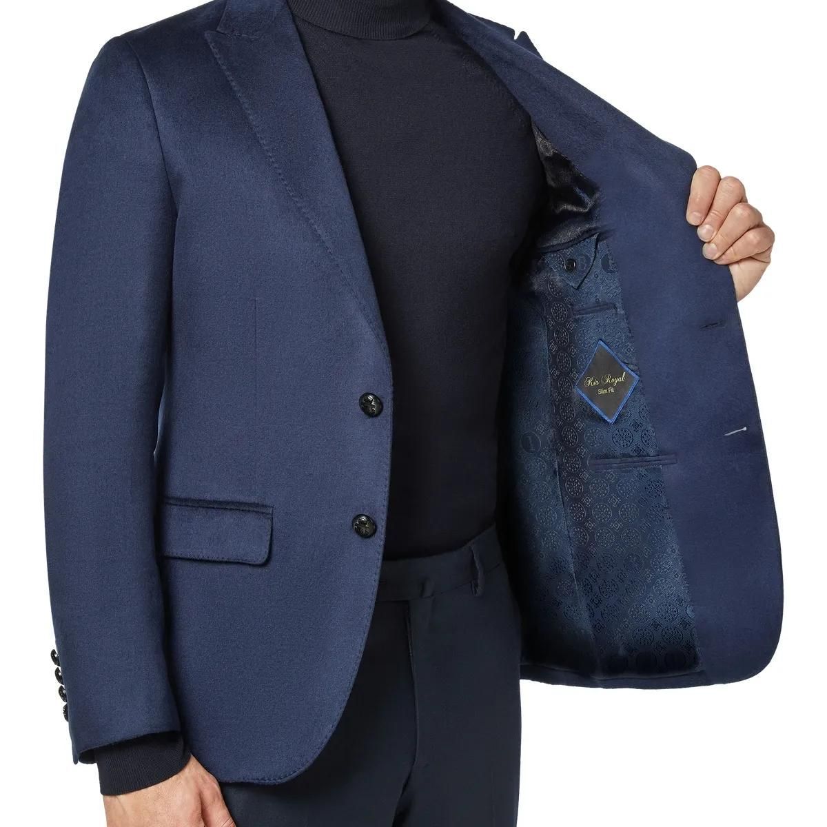 Eleganter Seidenblazer mit zwei Knöpfen