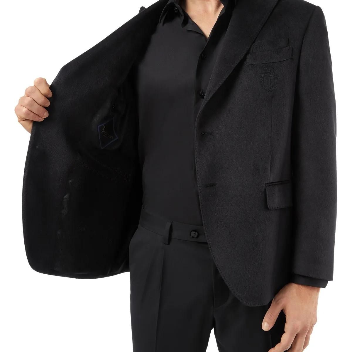 Elegantes Seiden-Zwei-Knopf-Sakko