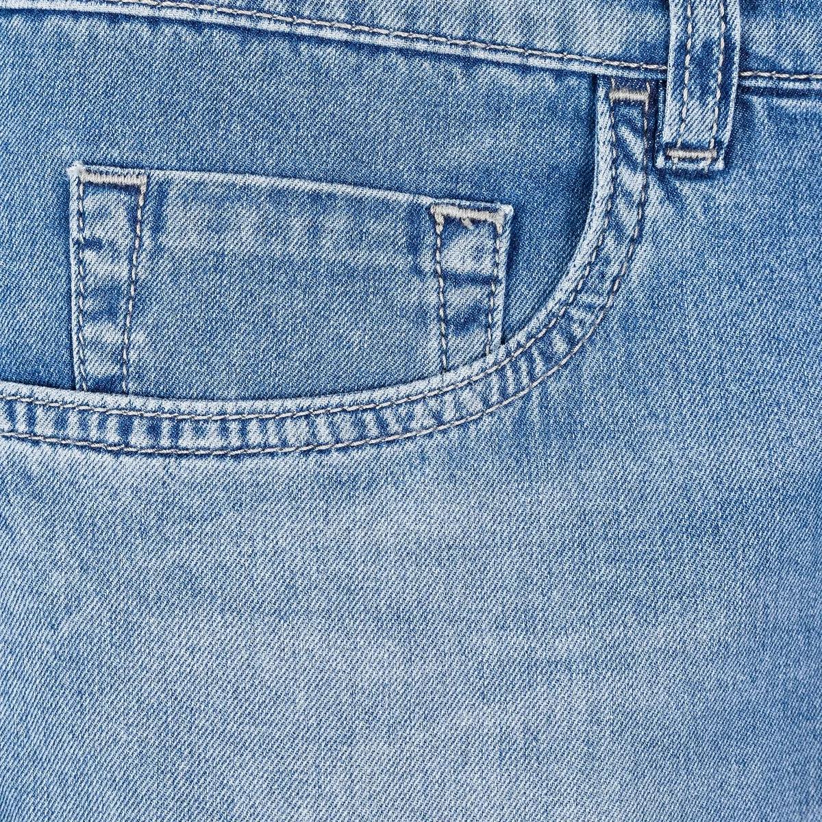 Jeans mit geradem Bein und regulärer Passform