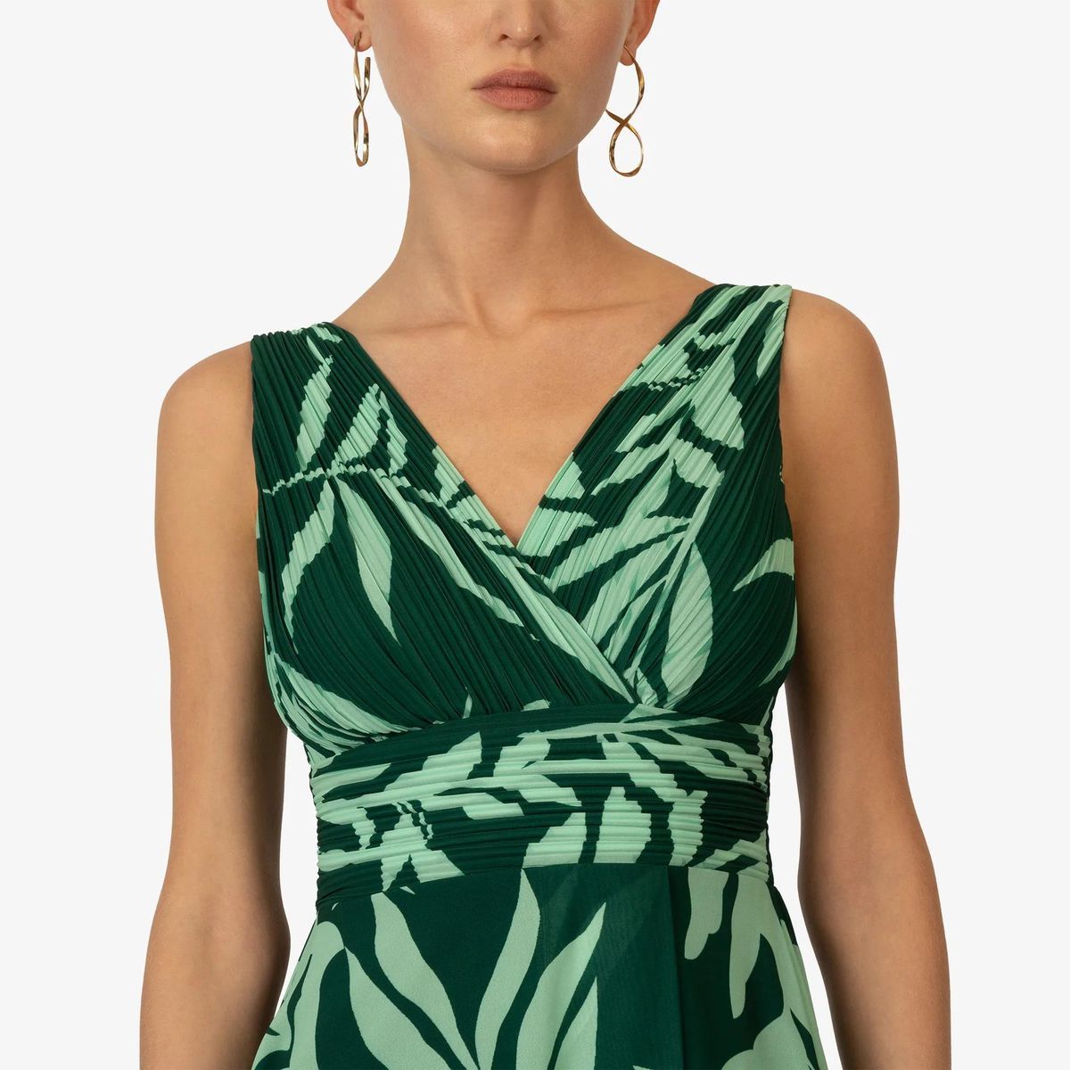 Elegantes Maxikleid mit Blattdruck