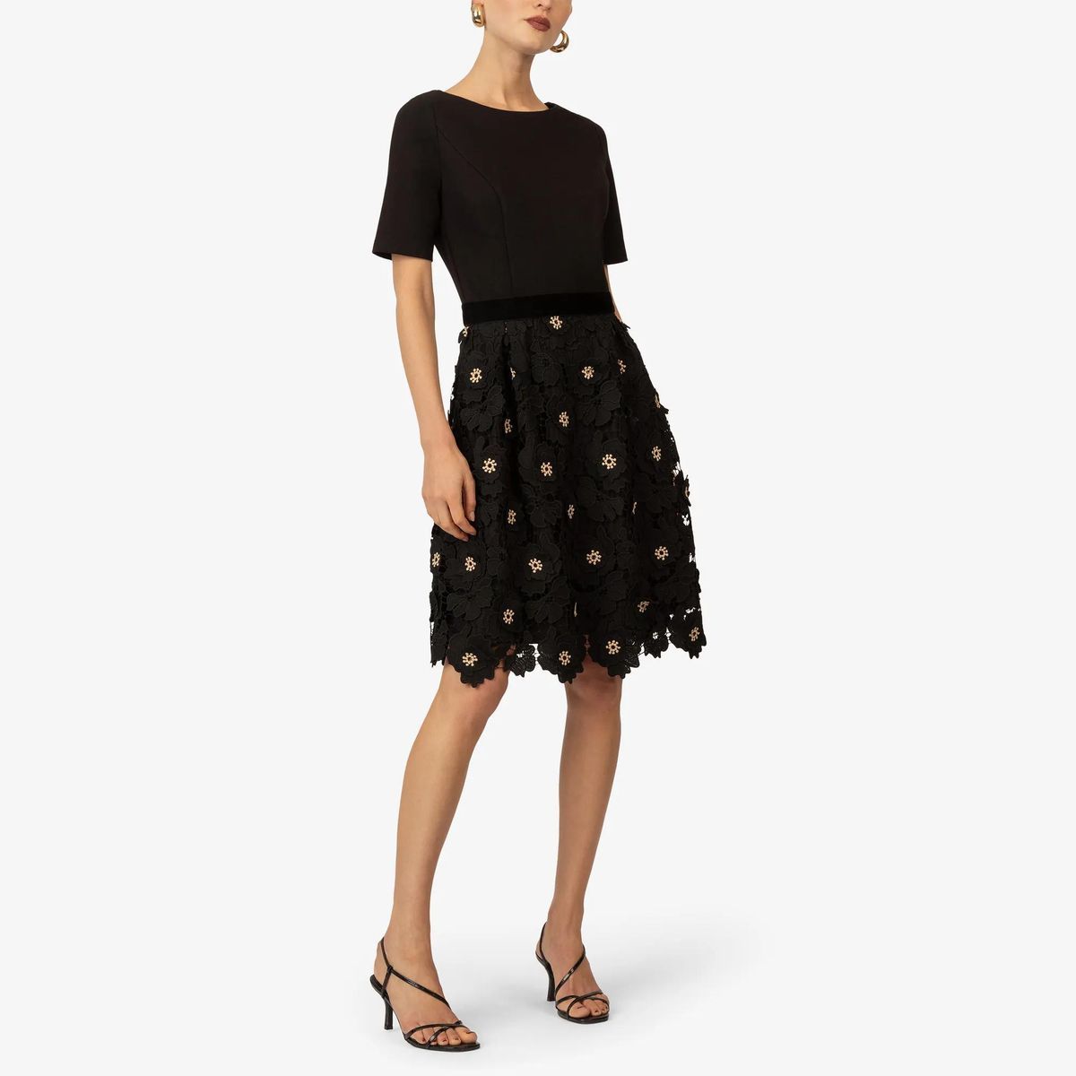 Cocktailkleid mit floraler Spitzenapplikation