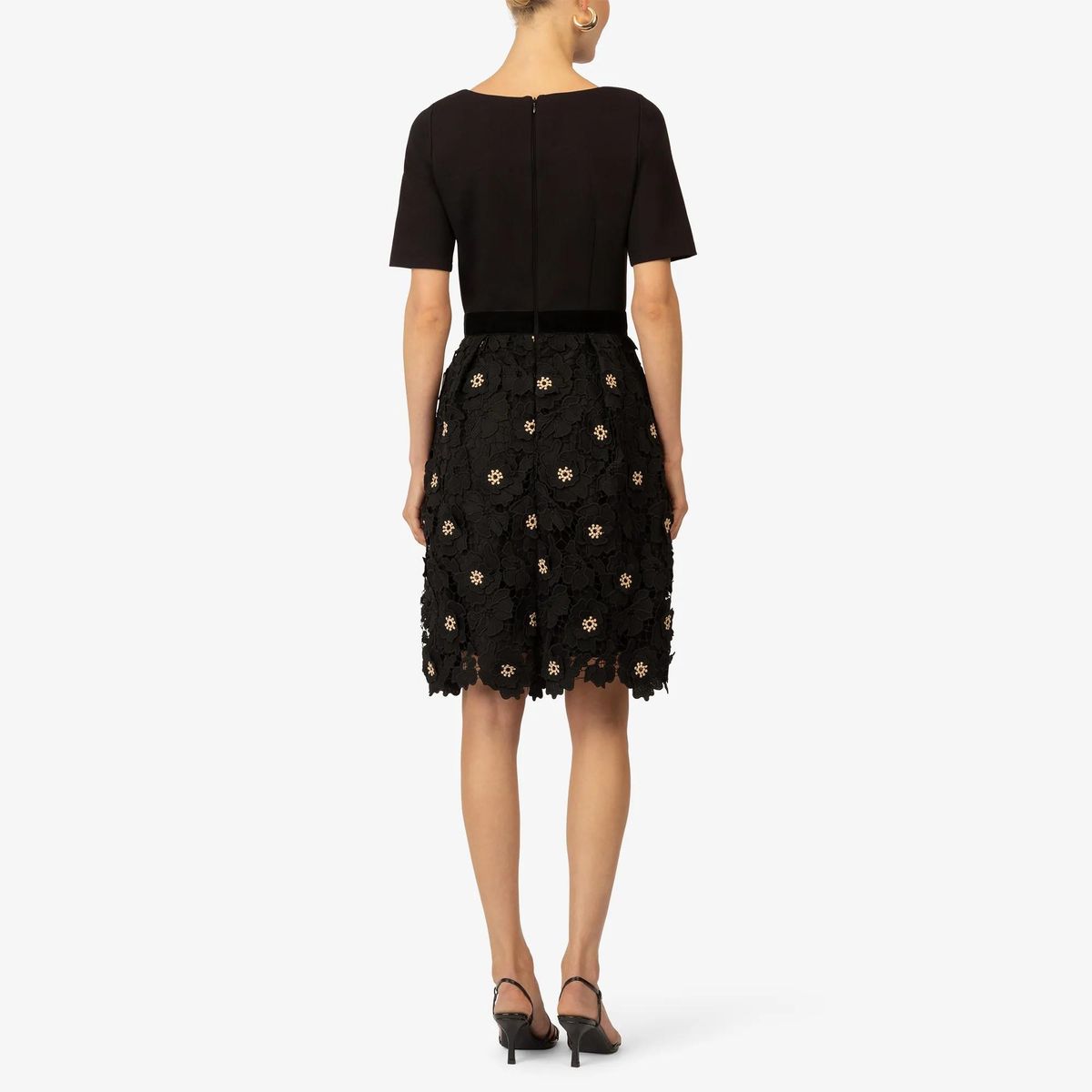 Cocktailkleid mit floraler Spitzenapplikation