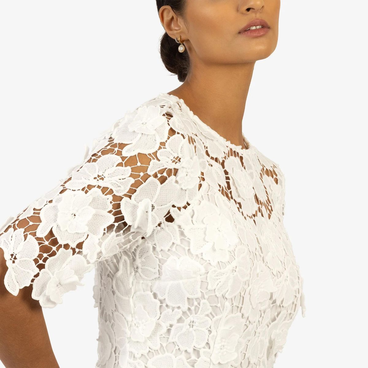 Etuikleid mit Blumen-Spitze