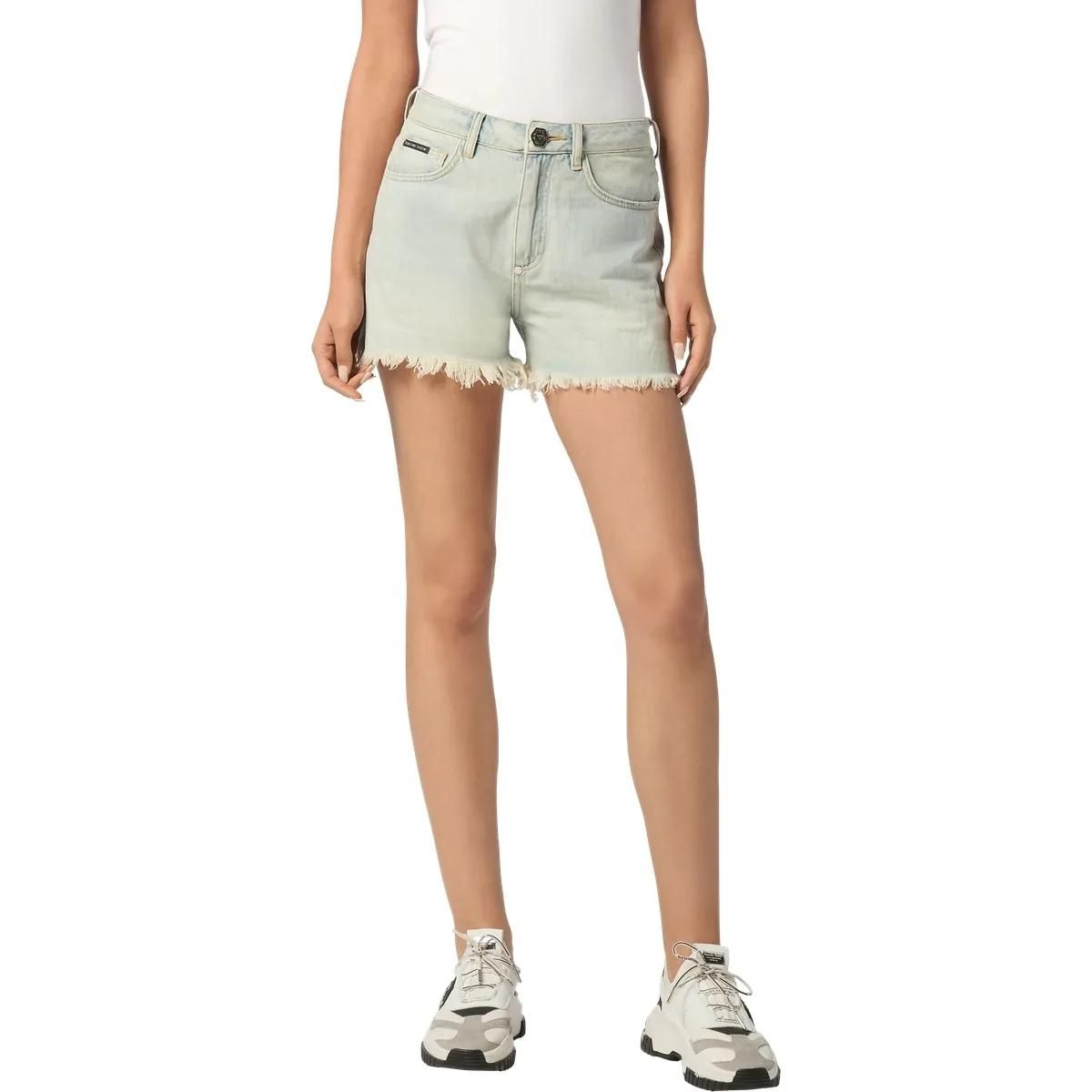 Hotpants aus Denim mit ausgefranstem Saum