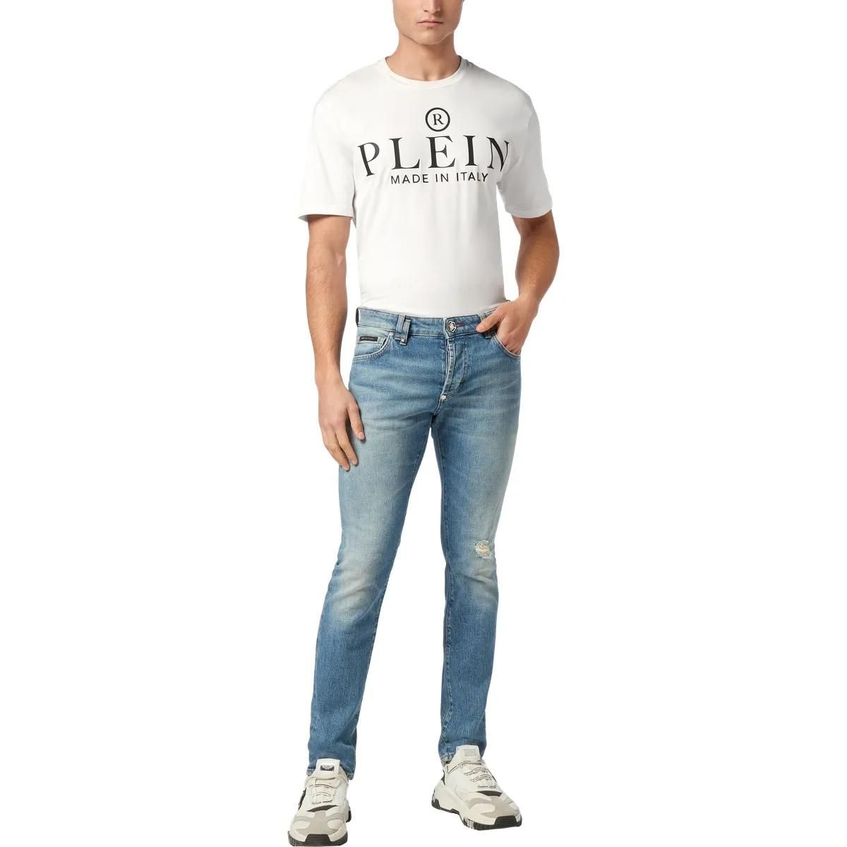 Hellblaue Jeans mit geradem Schnitt