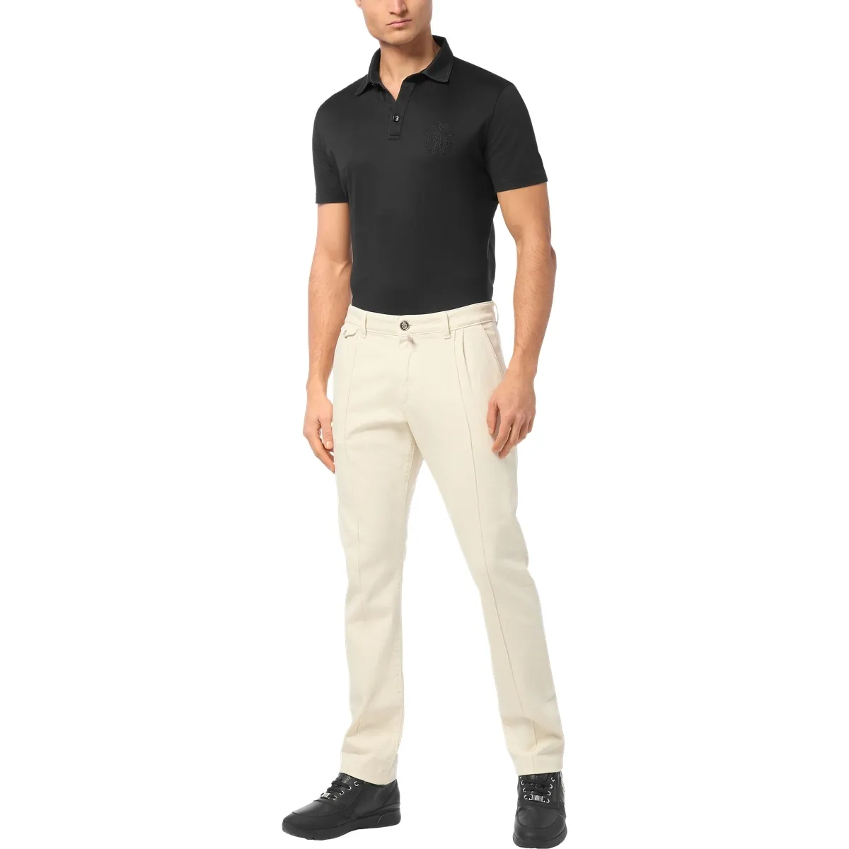 Gerade geschnittene Chino-Hose mit Detail vorne