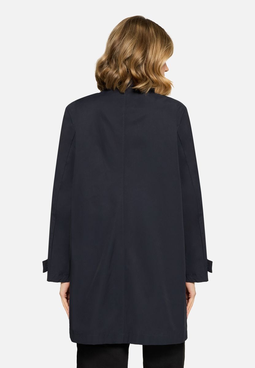 Klassischer Sommer-Mantel mit Knöpfen