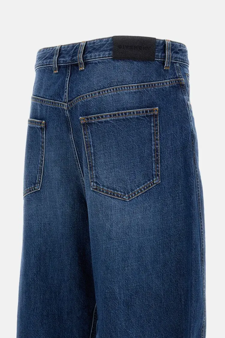 Weit geschnittene Jeans mit Relaxed-Fit