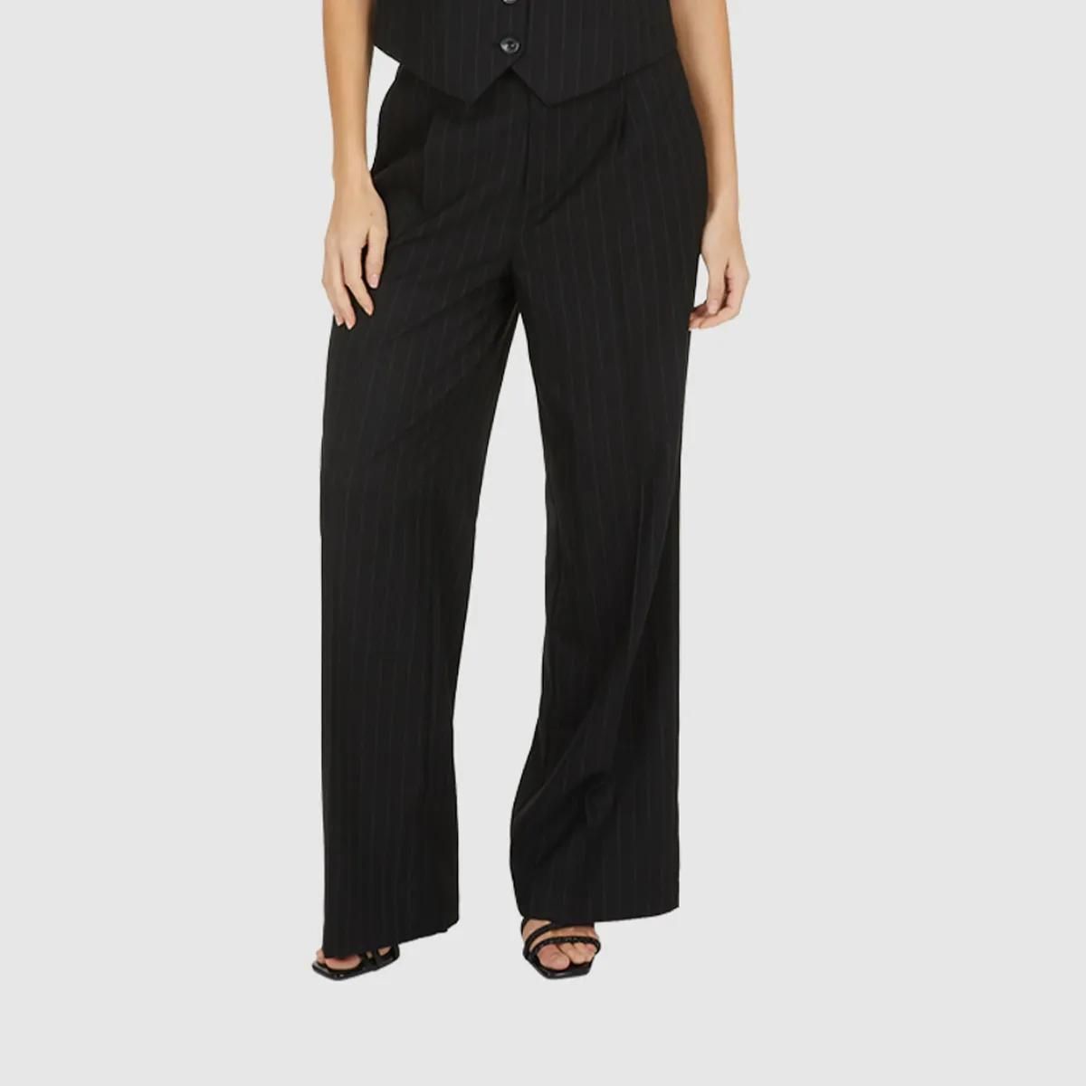 Gestreifte, weite Bundfaltenhose