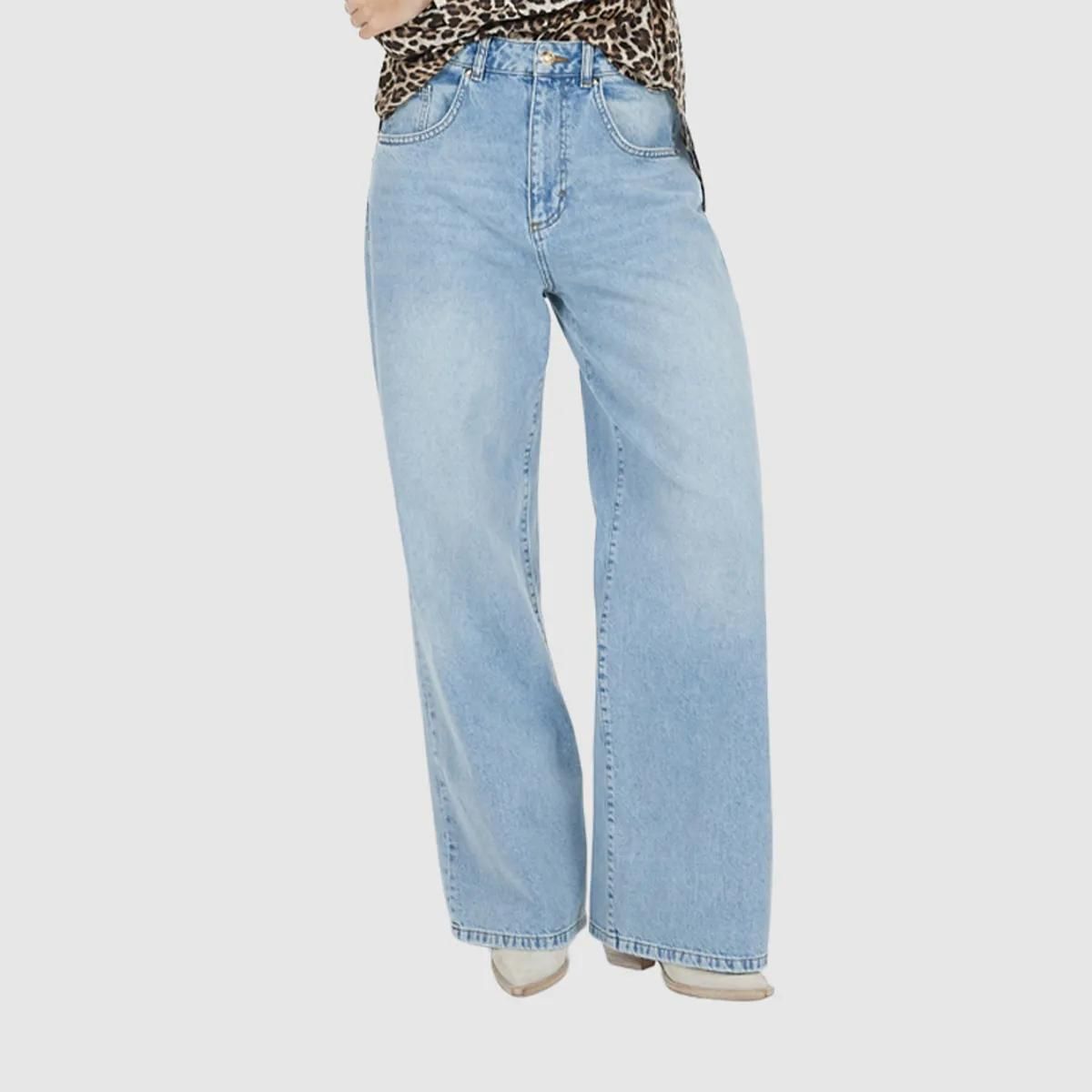 Authentische Blue Denim Jeans mit weitem Bein