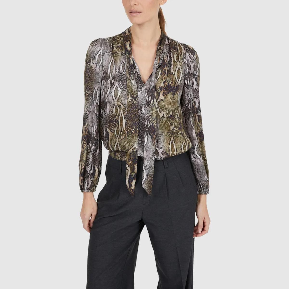 Bluse mit Schlangenmuster und Bindeband