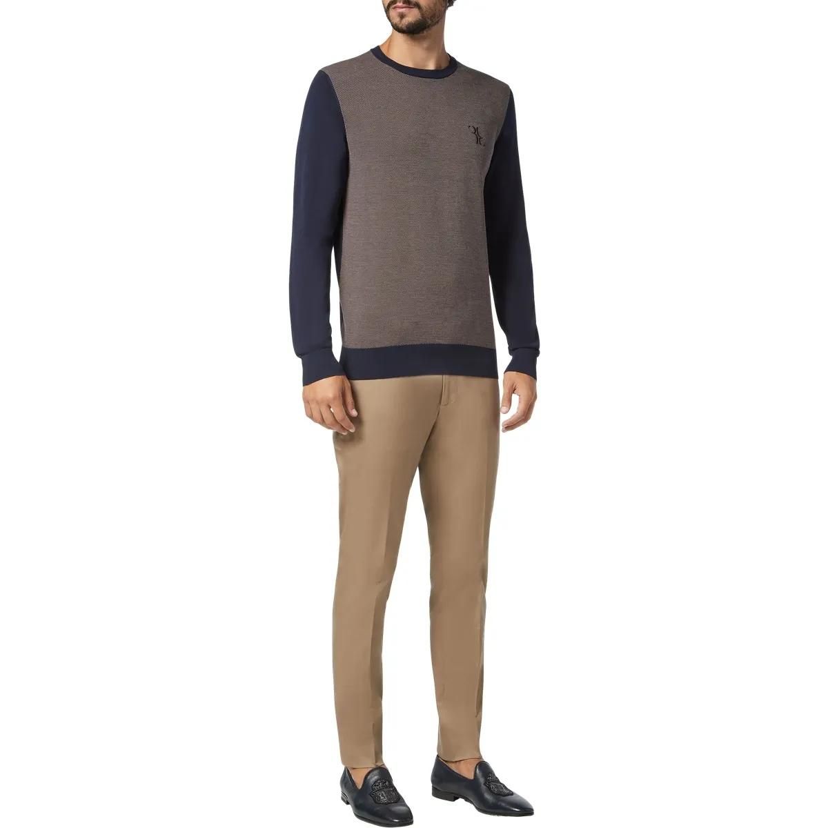 Zweifarbiger Baumwoll-Strickpullover mit Rundhalsausschnitt