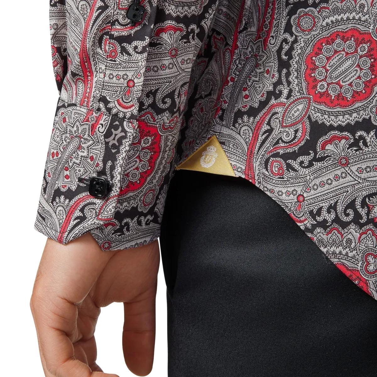 Schmal geschnittenes Hemd mit Paisley-Muster