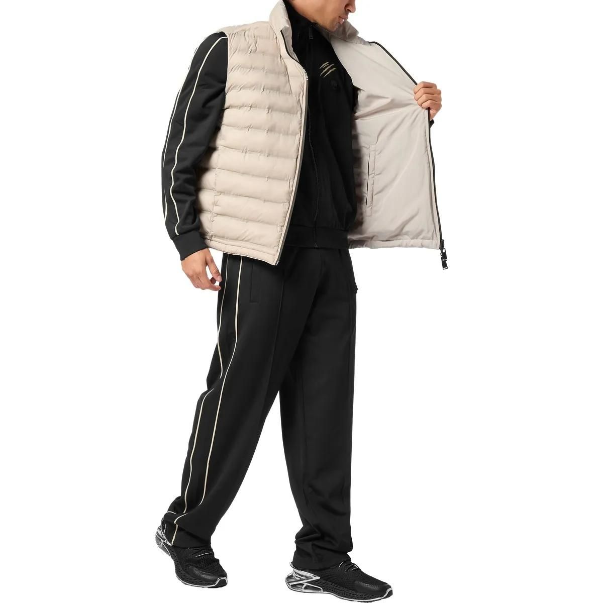 Wattierte, isolierte Weste mit Logo-Patch