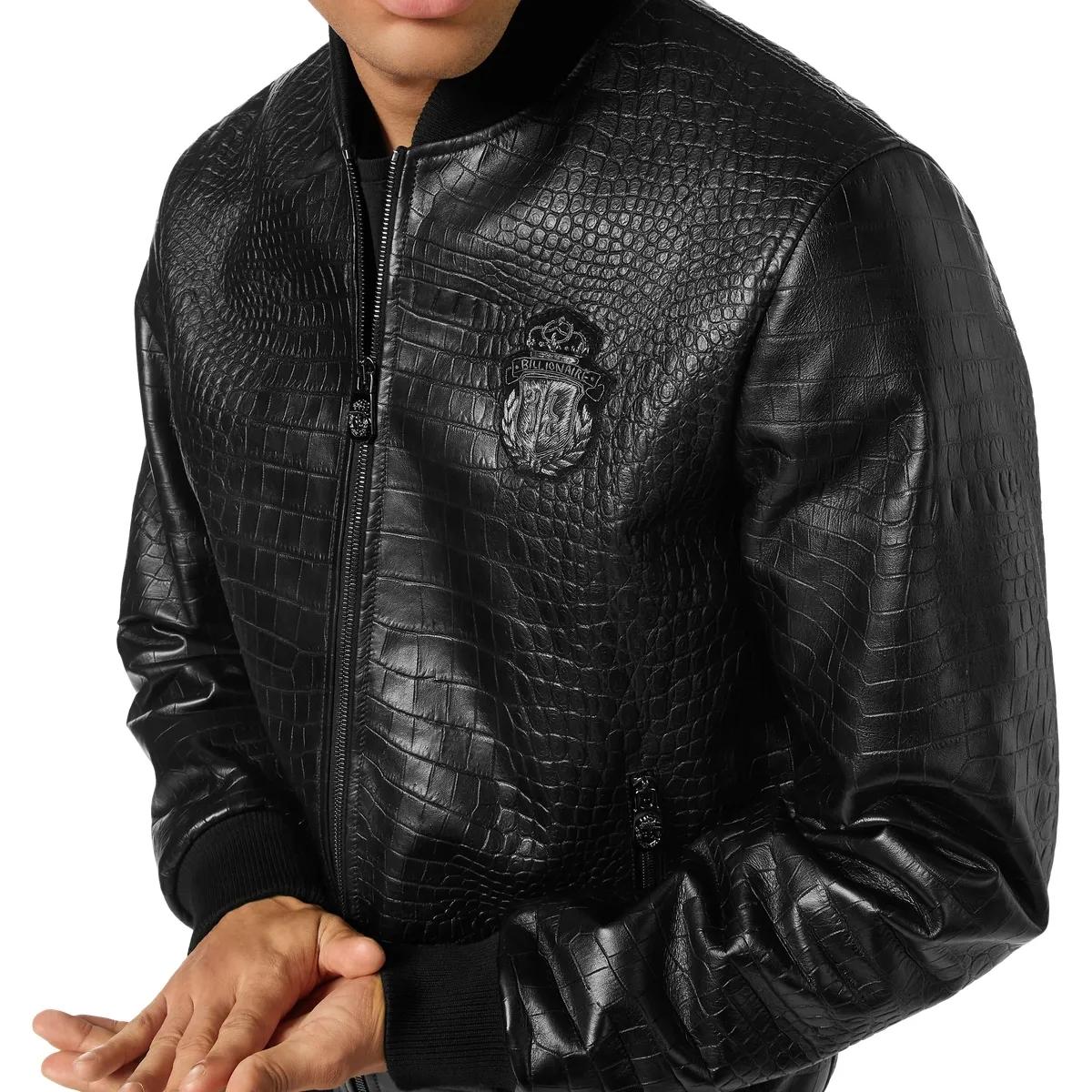 Geprägte Leder Bomberjacke mit Aufnäher