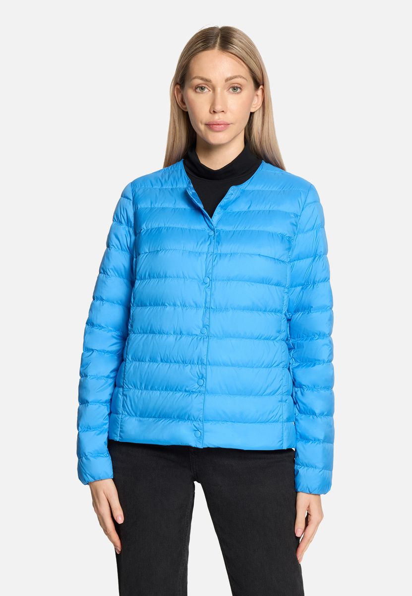 Kragenlose Steppjacke mit Daunen