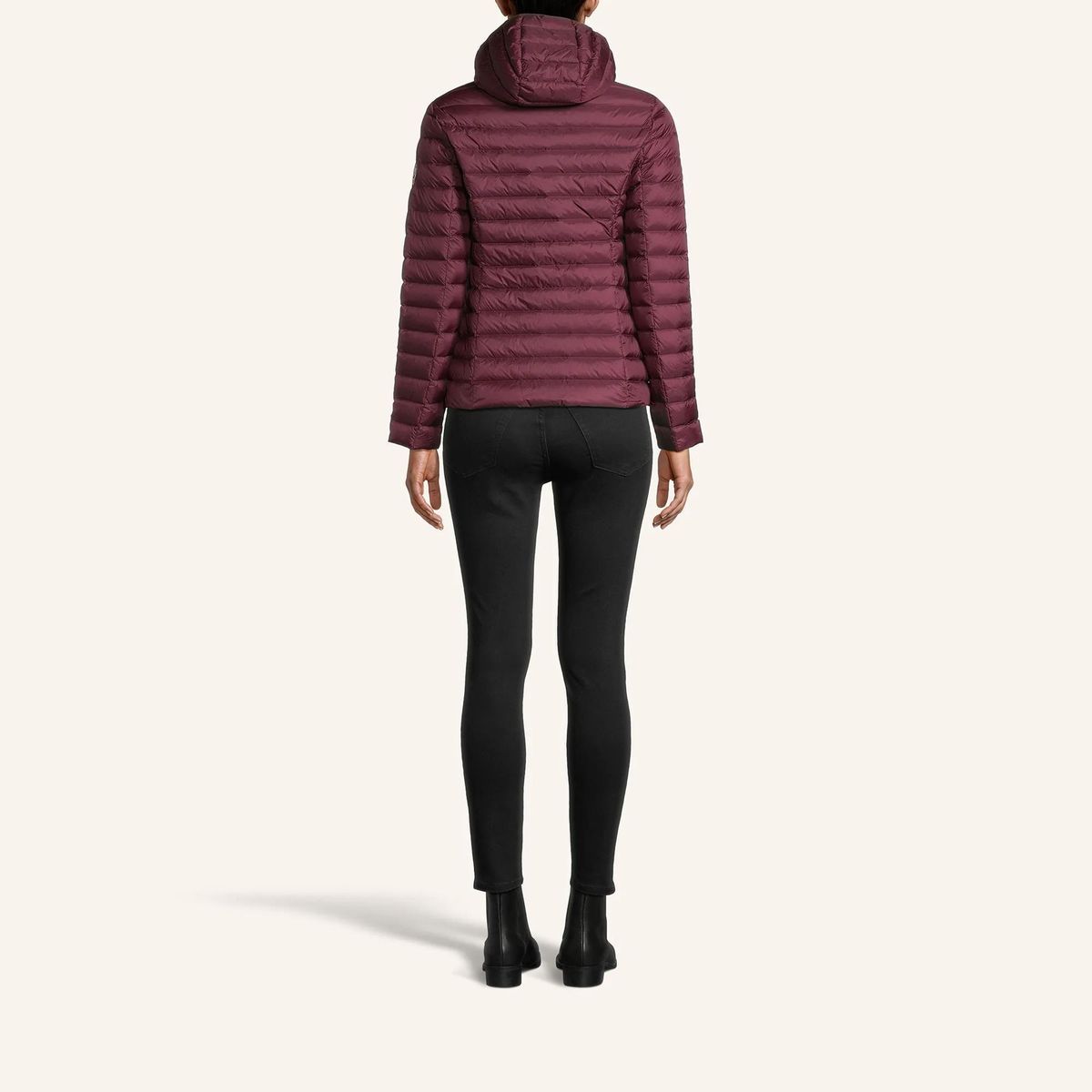 Leichte Daunenjacke mit Kapuze