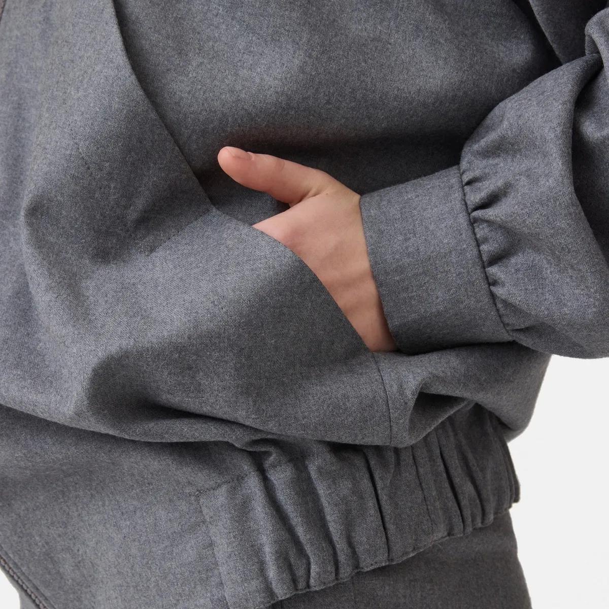 Urbane graue Blousonjacke mit Kapuze