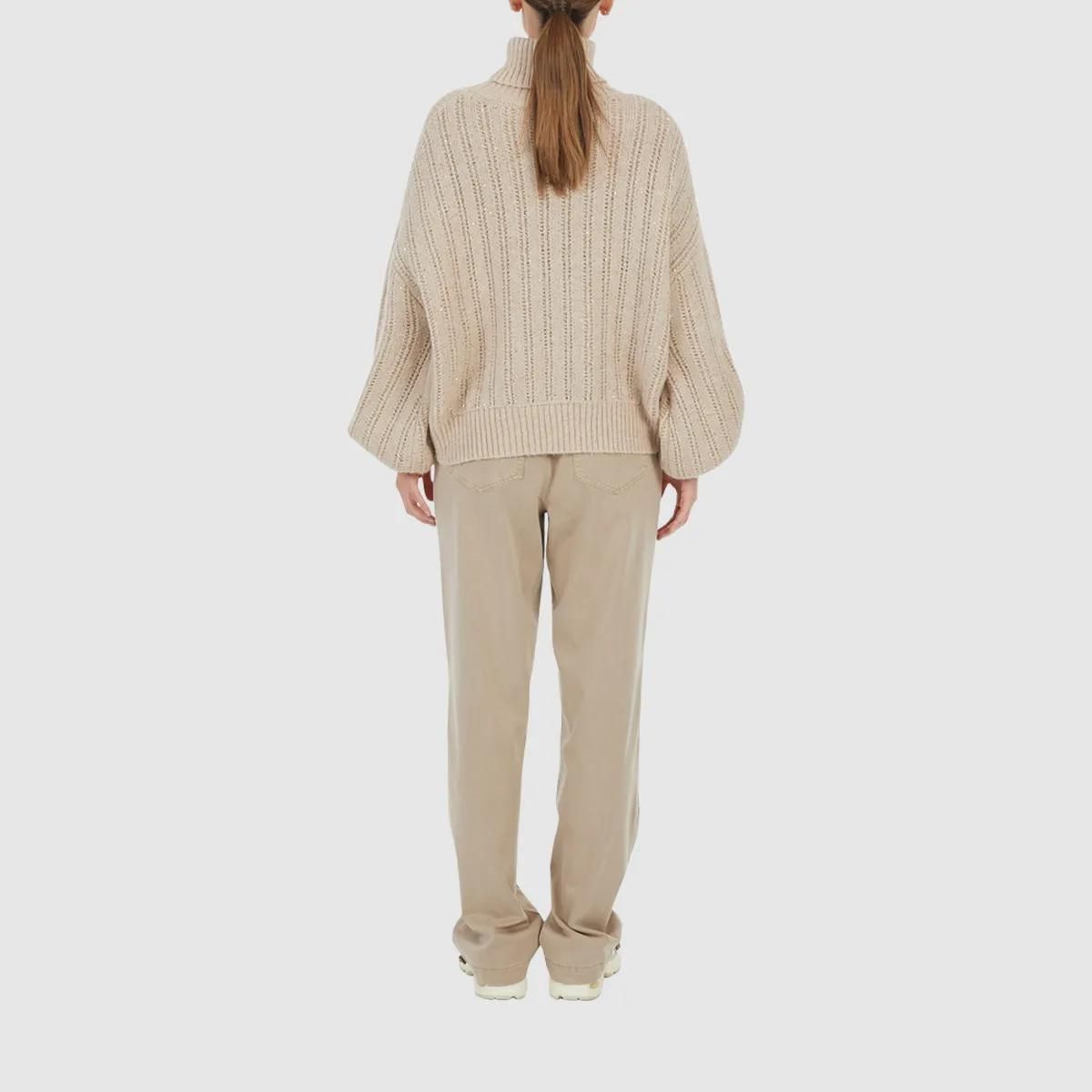 Beiger Rollkragenpullover mit Pailletten