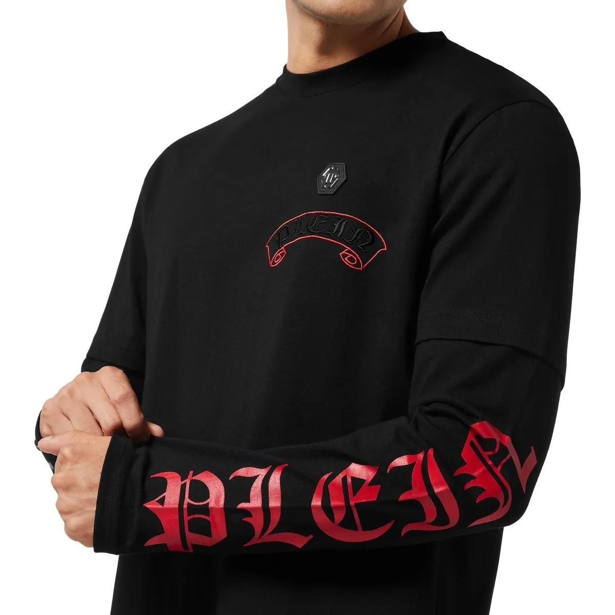 Modernes Langarmshirt mit Grafikdruck