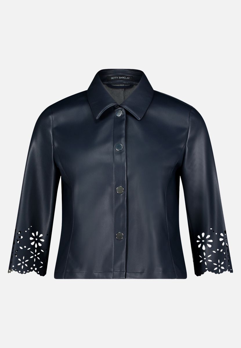 Kurze Blazerjacke mit Knopfleiste