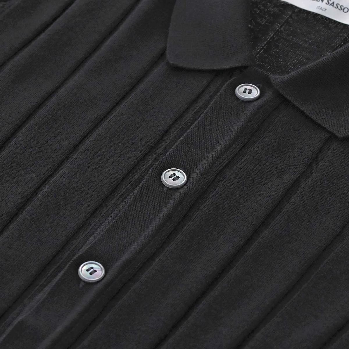 Geripptes Poloshirt aus Baumwolle mit Knöpfen