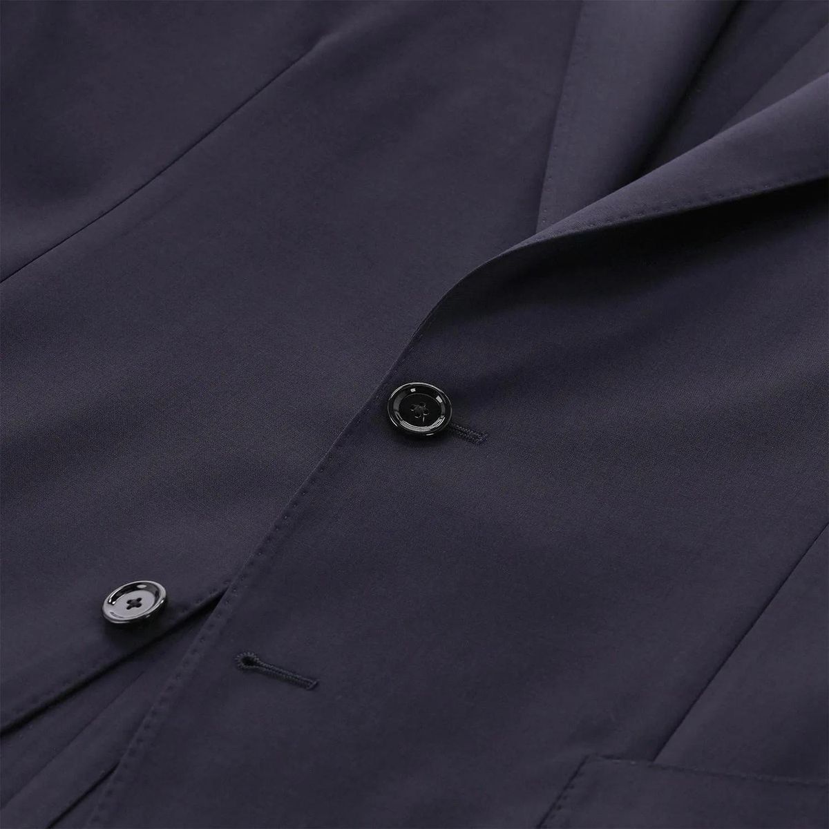 Eleganter marineblauer Wollanzug