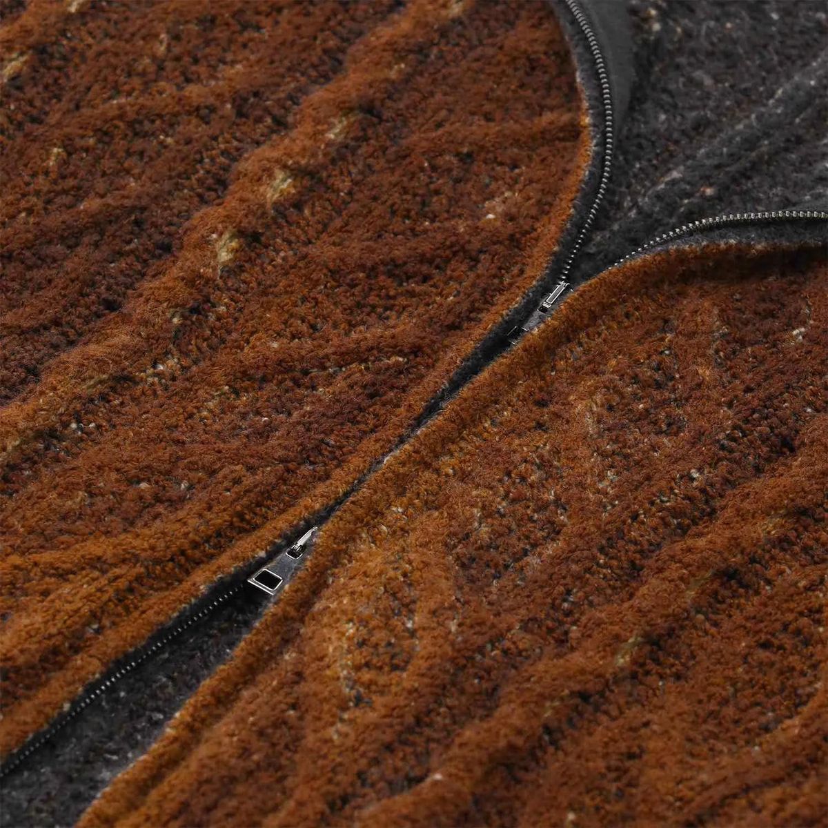 Strickjacke mit Reißverschluss aus strukturiertem Wollgemisch