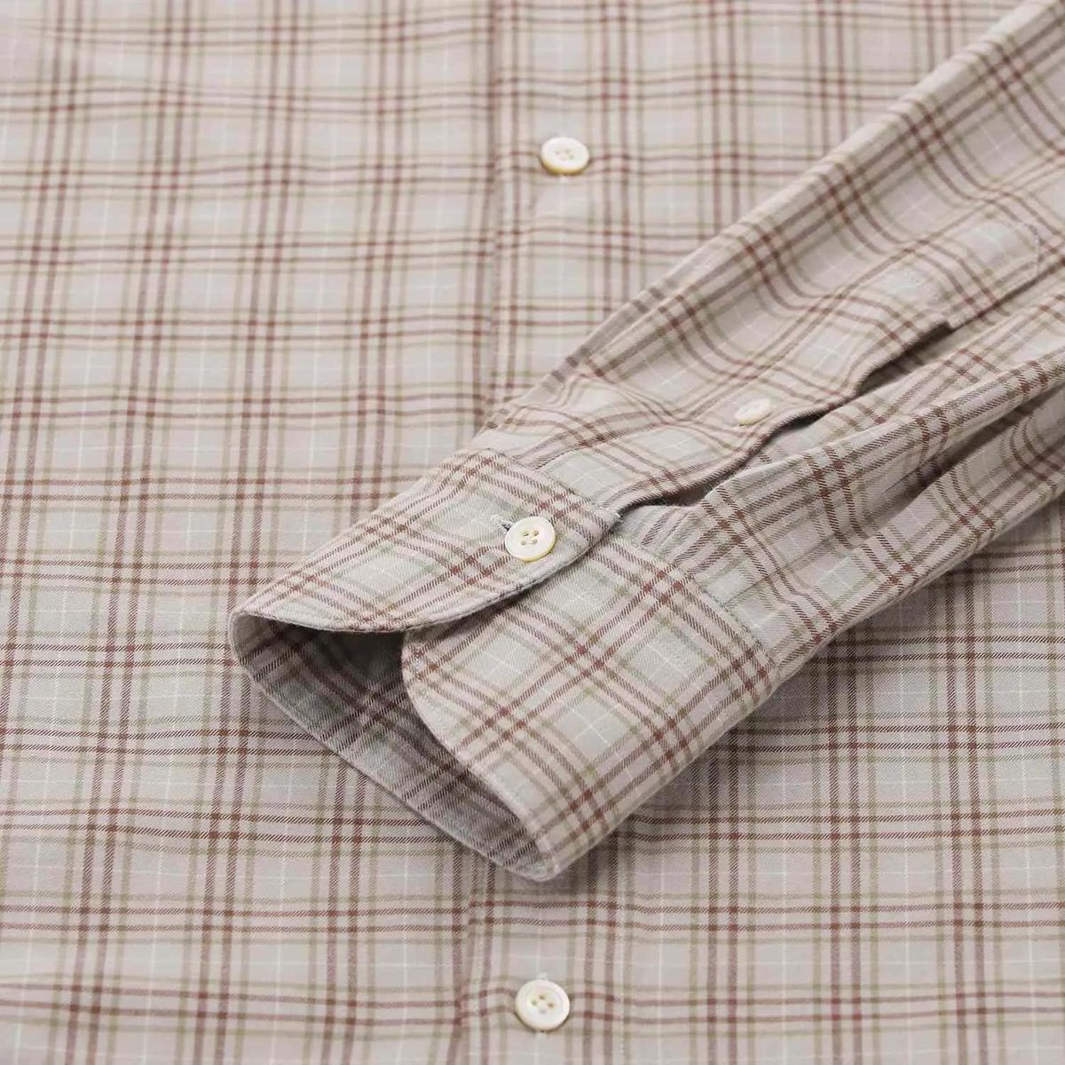 Braunes kariertes Baumwollhemd mit Knopfleiste